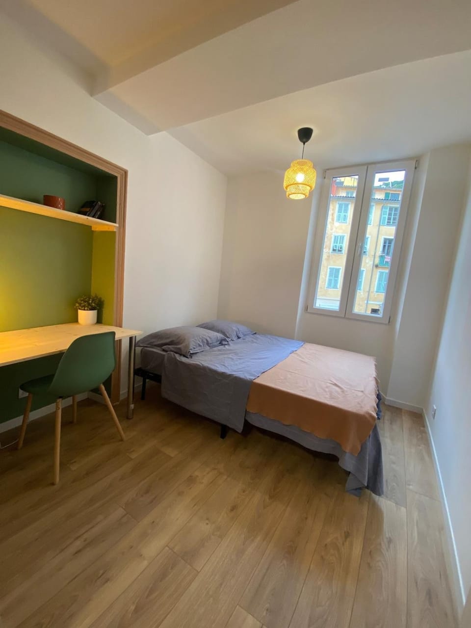 Bed, Photo of the whole room, Bedroom