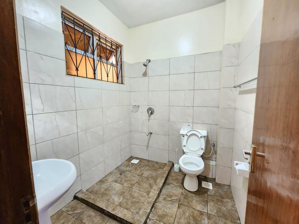 Marvel Homes Two Bedroom Air-Bnb Mombasa Bamburi Apartment in Mombasa