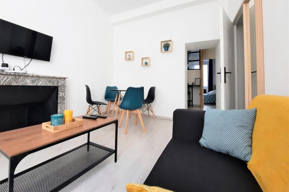 Le Cosy Chic & Confort - Hypercentre parking Wifi Apartment in Auvergne-Rhône-Alpes