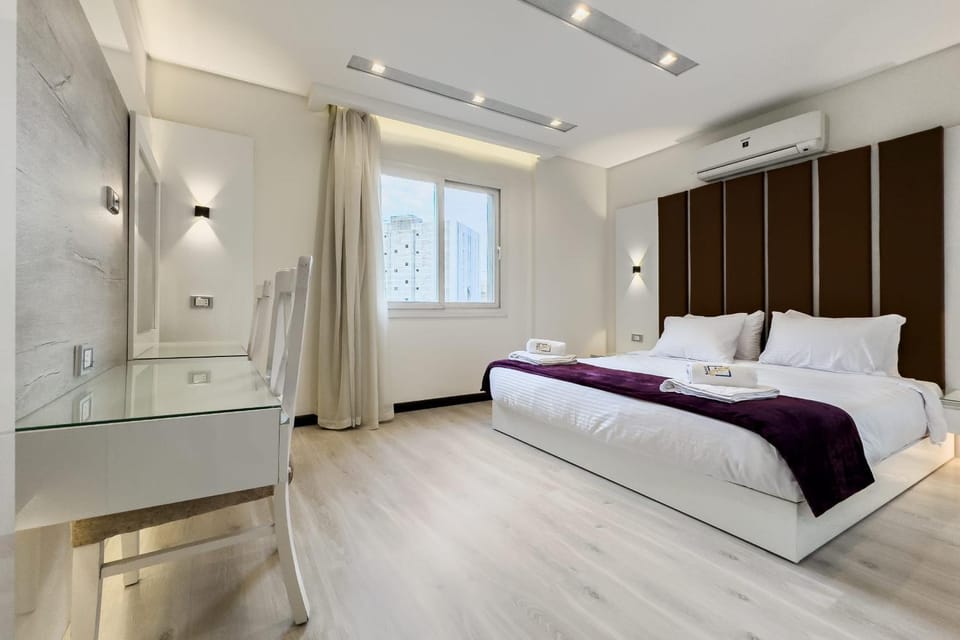 Fresh & Fabulous 2BDR - 5 min to Airport Apartment in New Cairo City