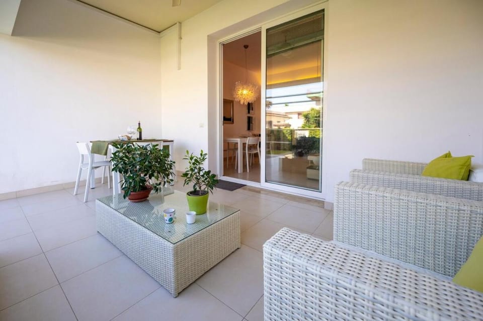 Patio, View (from property/room), Balcony/Terrace
