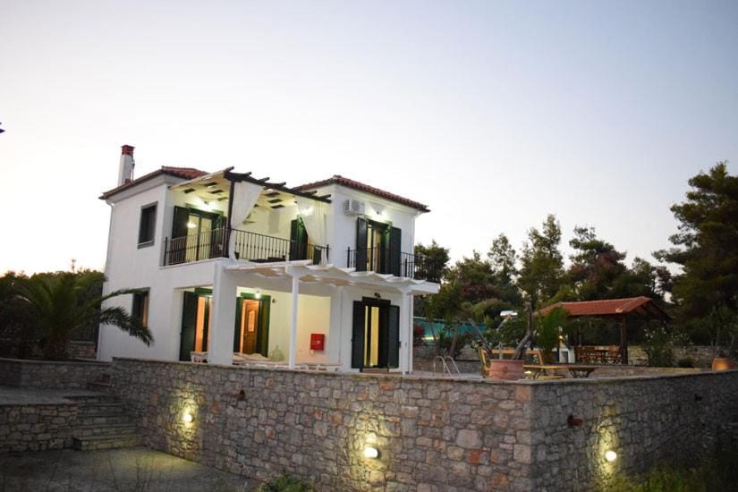 Villa Sirocco Villa in Sporades, Greece