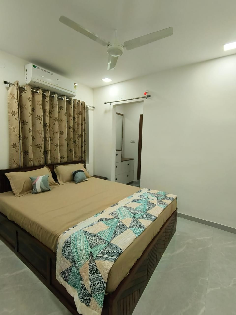 Ultra-Modern Fullt Furnished 2BHK Near JNTU Metro - Launched Just Now Villa in Hyderabad