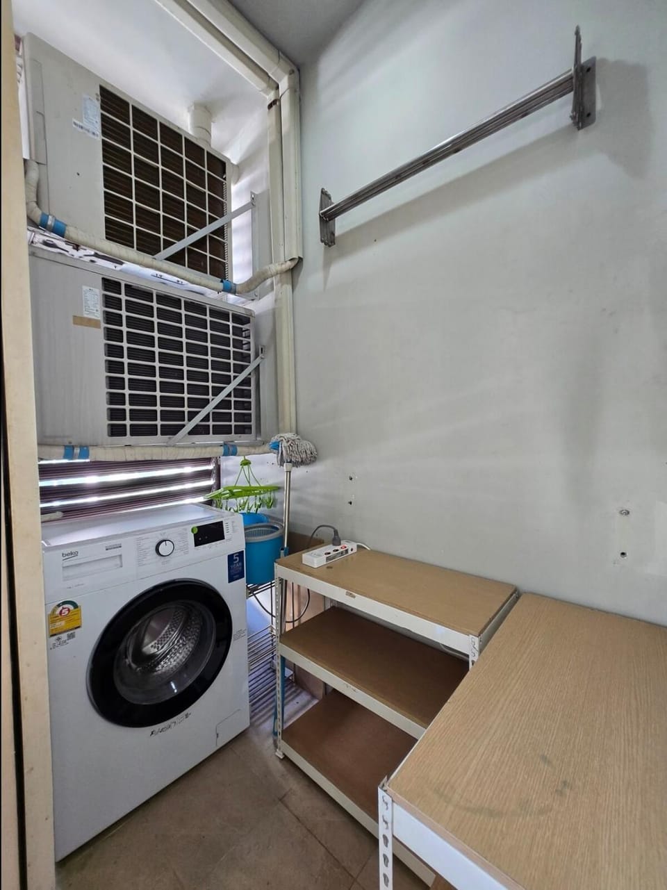 Iris Rama9 Airport link-Huamark Apartment in Bangkok