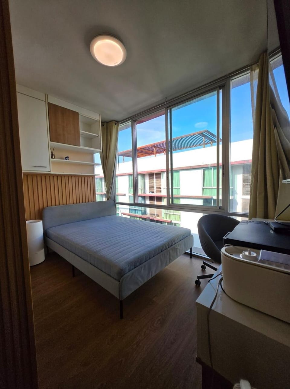 Iris Rama9 Airport link-Huamark Apartment in Bangkok