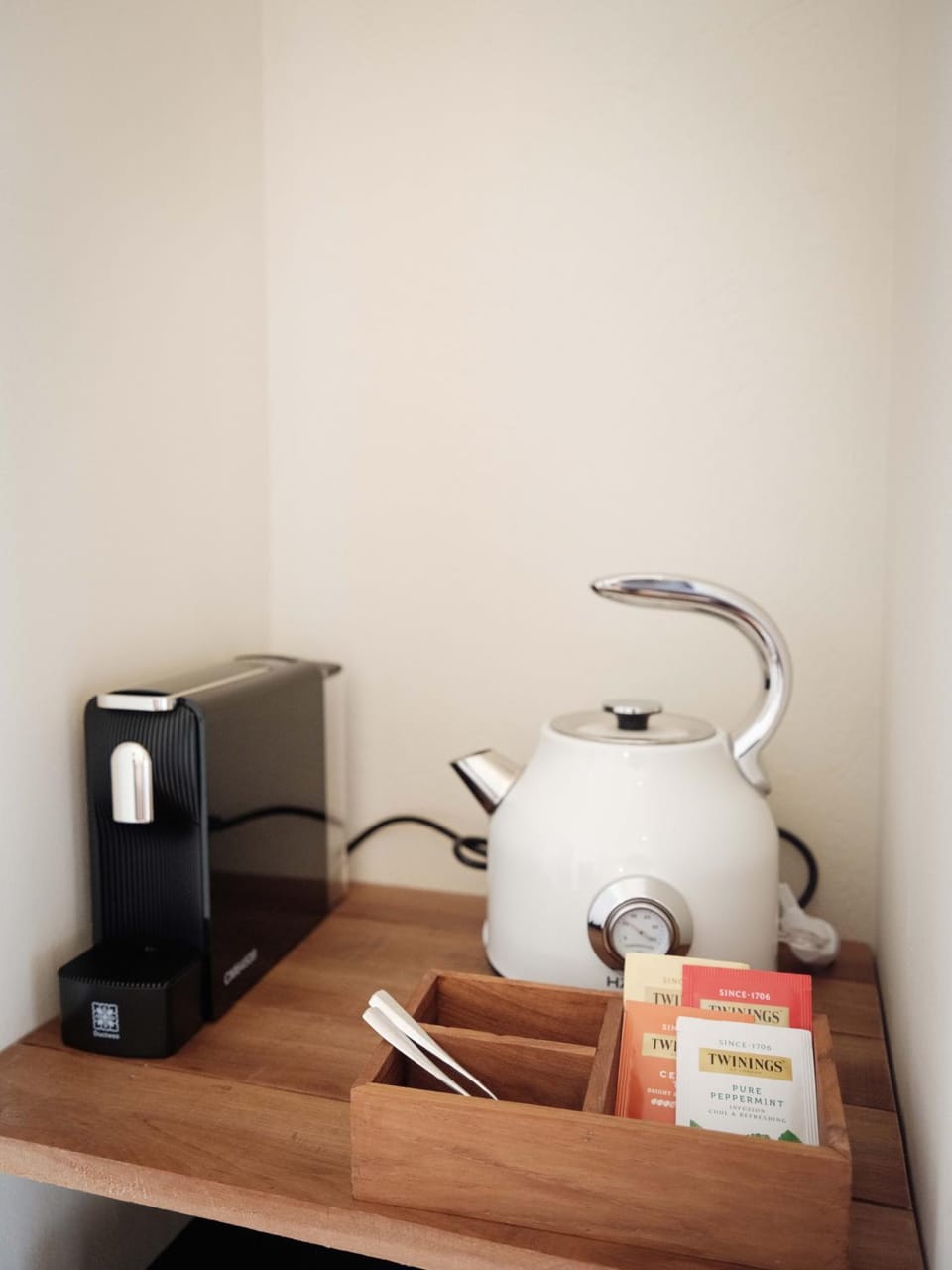 Coffee/tea facilities, minibar
