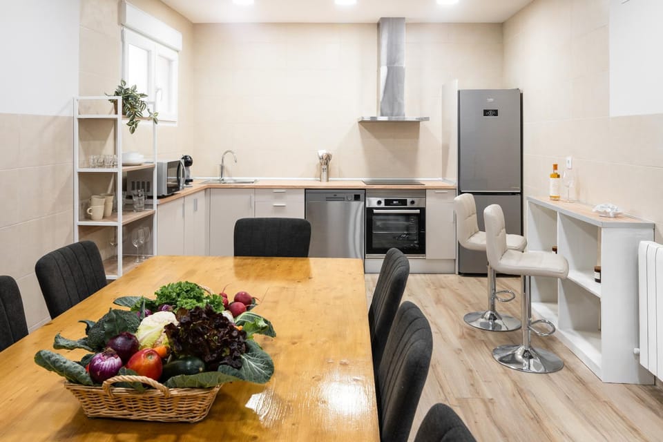 Kitchen or kitchenette, Seating area, Dining area, dishwasher, microwave, oven, stove, toaster