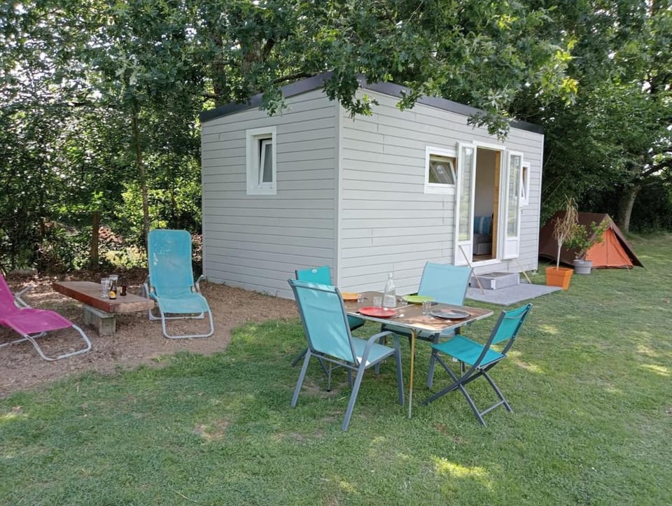 Tiny house sous le chene Apartment in Centre-Val de Loire