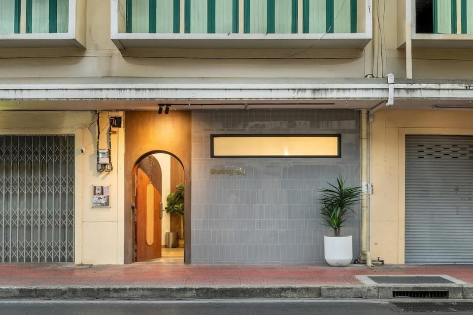 Property building, Facade/entrance