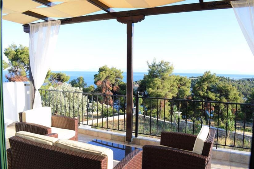 Villa Zefiros Villa in Sporades, Greece