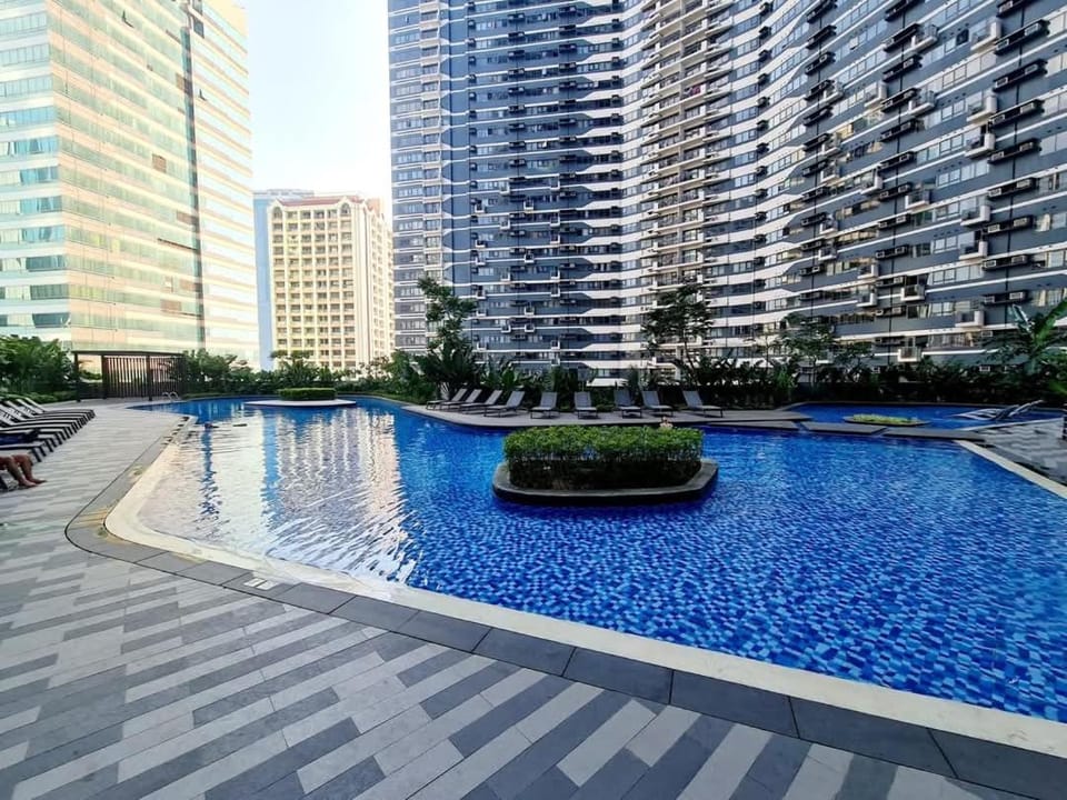 Pool view, Swimming pool