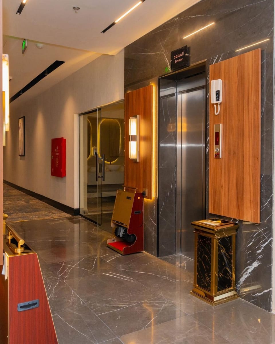 elevator