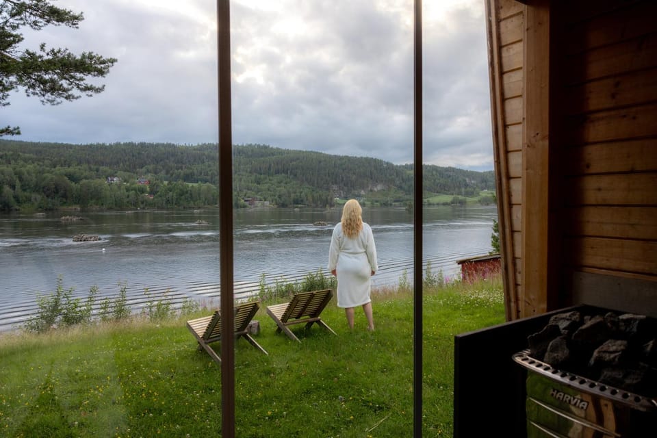 Day, Natural landscape, Sauna, Mountain view, River view