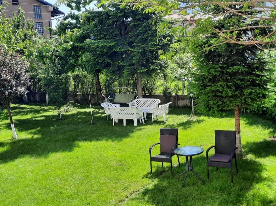 Spring, Day, Garden, Garden view, sunbed