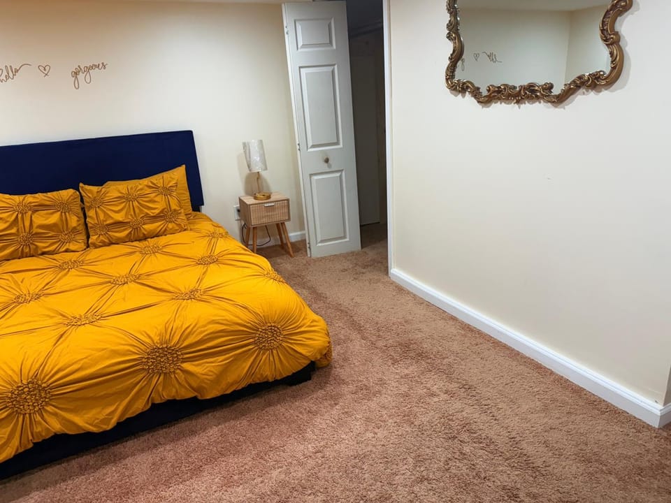 Private Guest House-Lake Ronkonkoma Apartment in Long Island