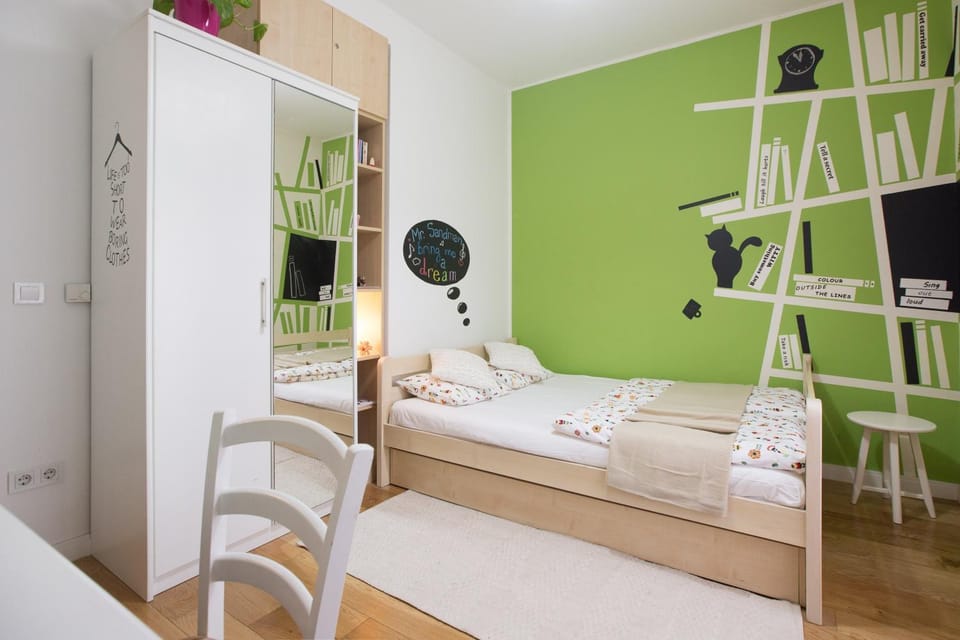 Living room, Bedroom