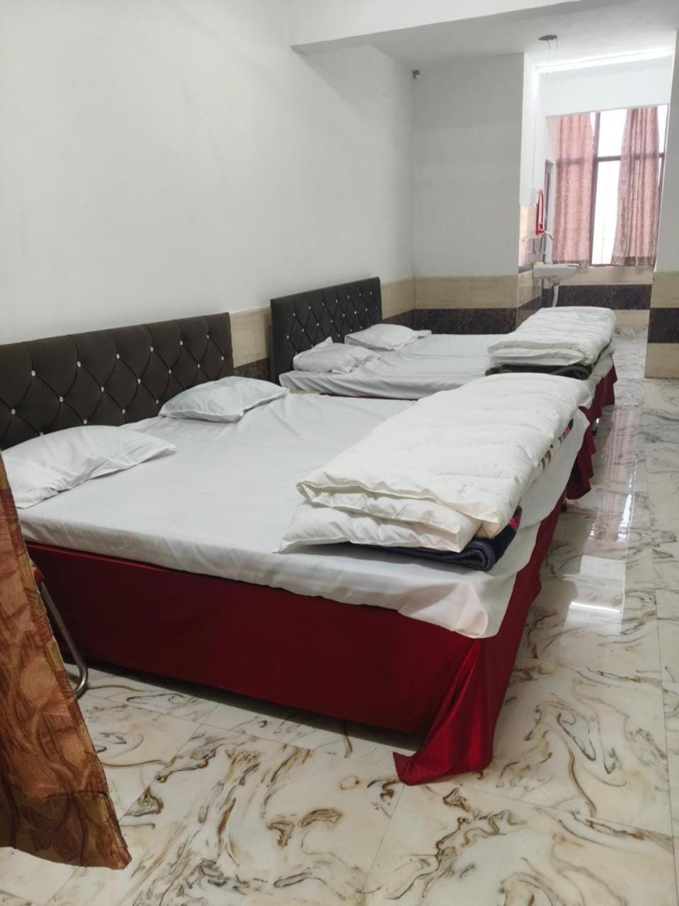 Nearest Khumbmela Hotel For Family Bed and Breakfast in Uttar Pradesh