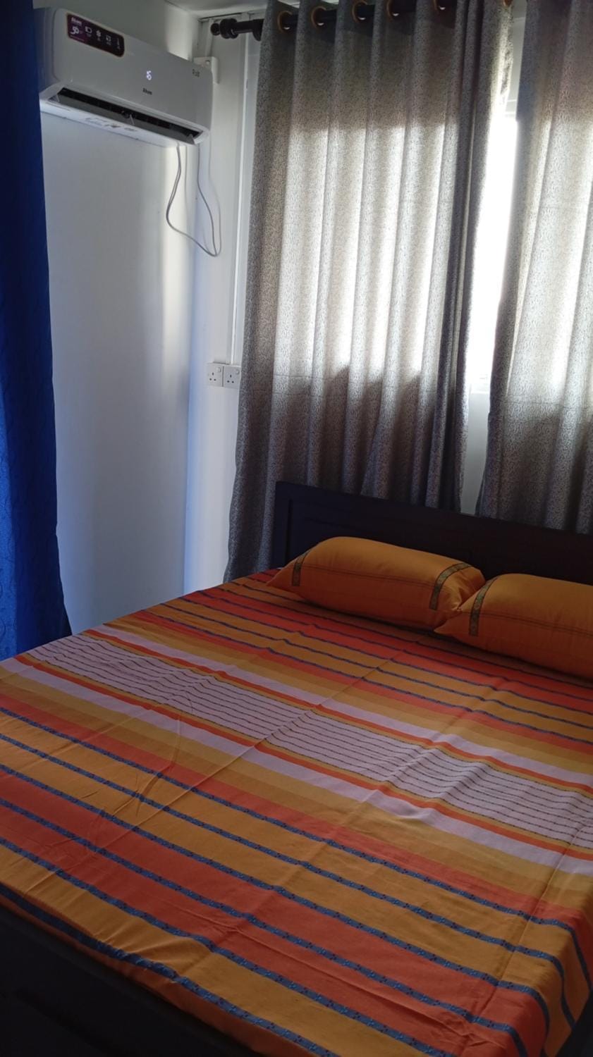 Bed, Bedroom, air conditioner