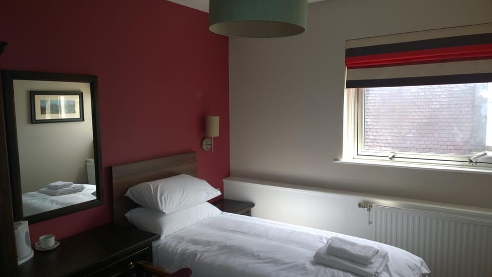 Day, Decorative detail