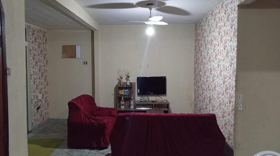 Communal lounge/ TV room, TV and multimedia, Living room