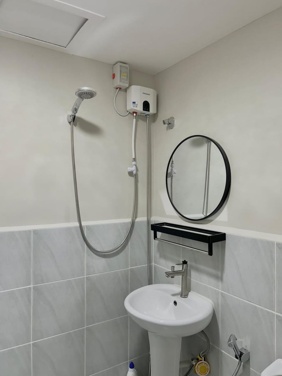 E&K Staycation Apartment in Lapu-Lapu City