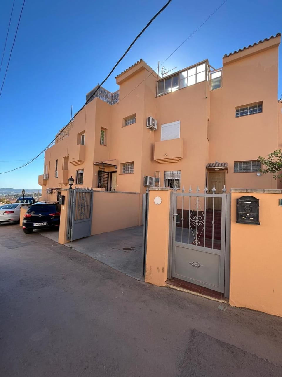 Property building, Day