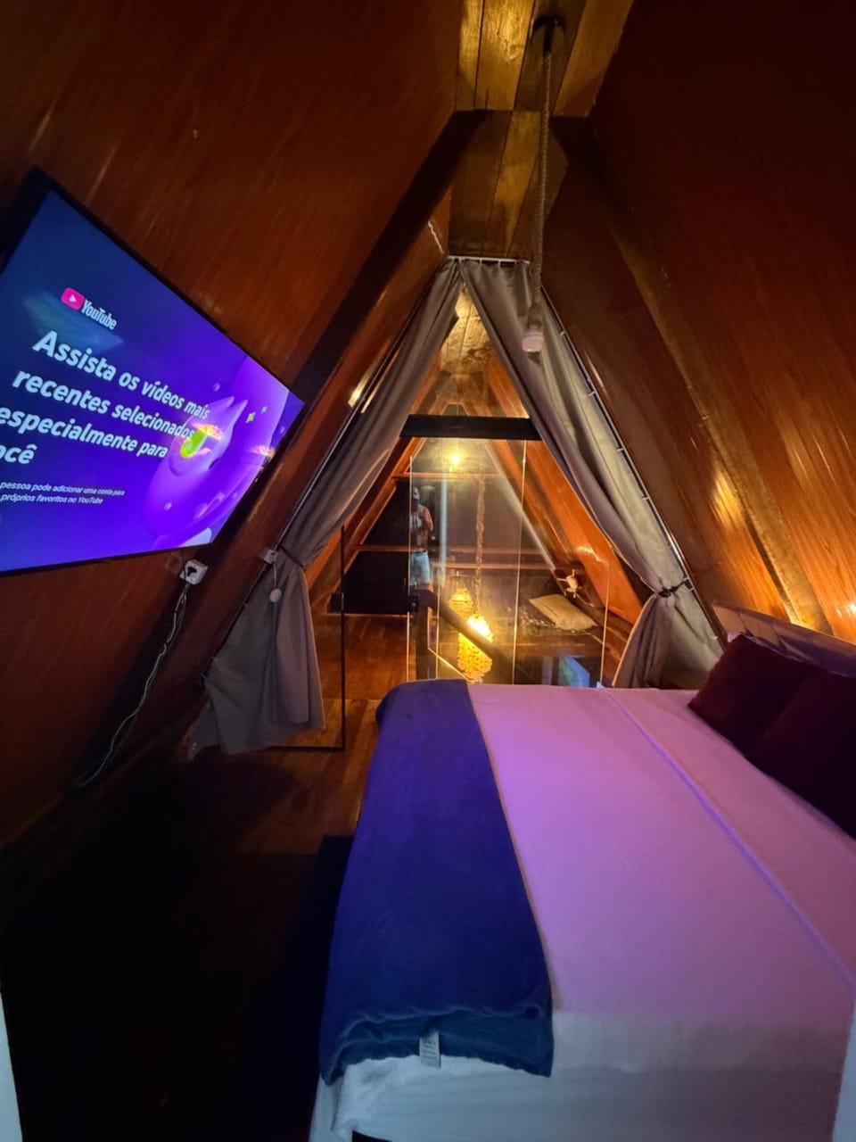 TV and multimedia, Photo of the whole room, Bedroom