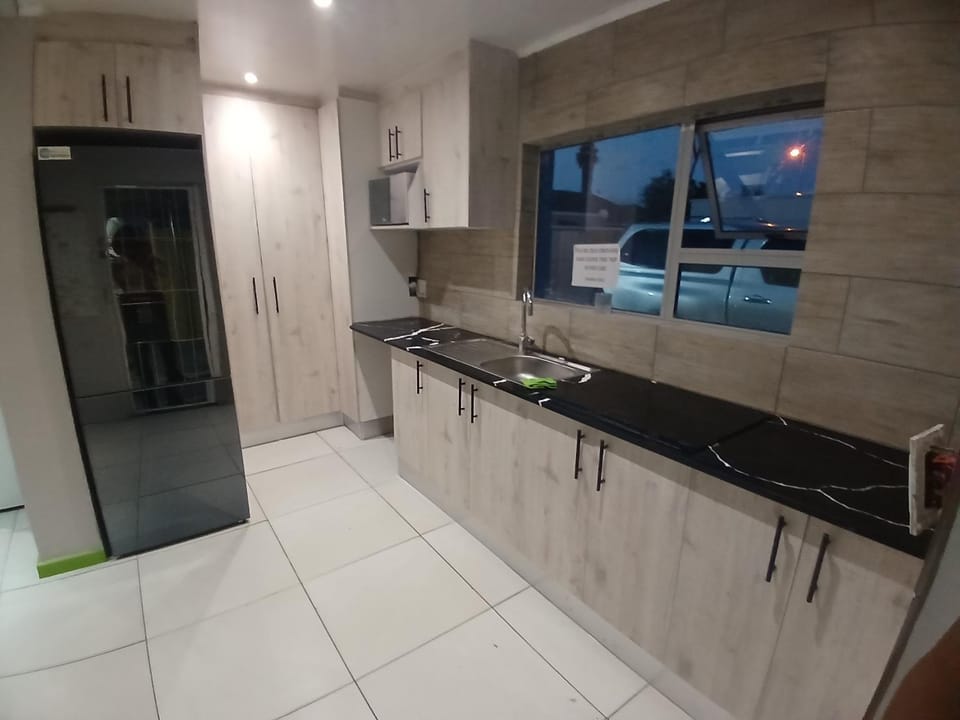 Neo & Ruks Sleep & Go goodwood Bed and Breakfast in Cape Town