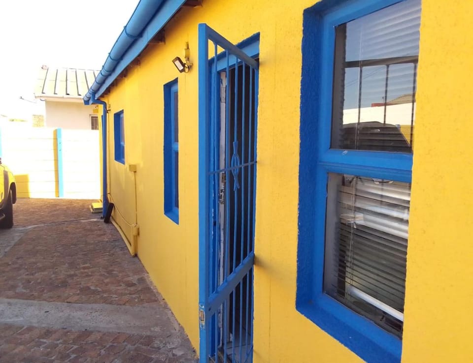 Neo & Ruks Guest House goodwood Bed and Breakfast in Cape Town