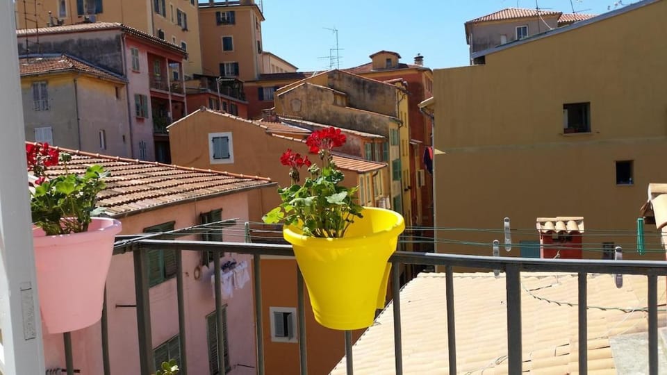 View (from property/room), Balcony/Terrace, City view