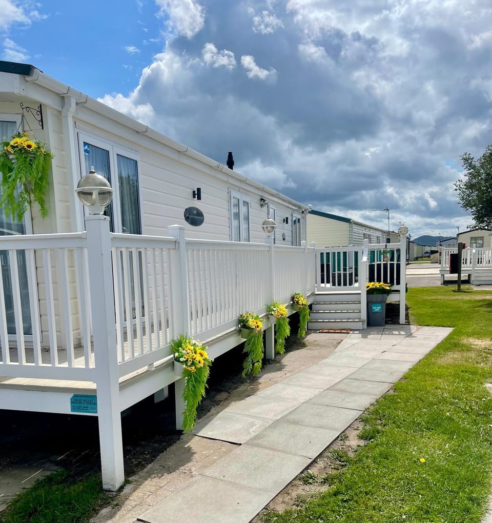 Property building, Garden view