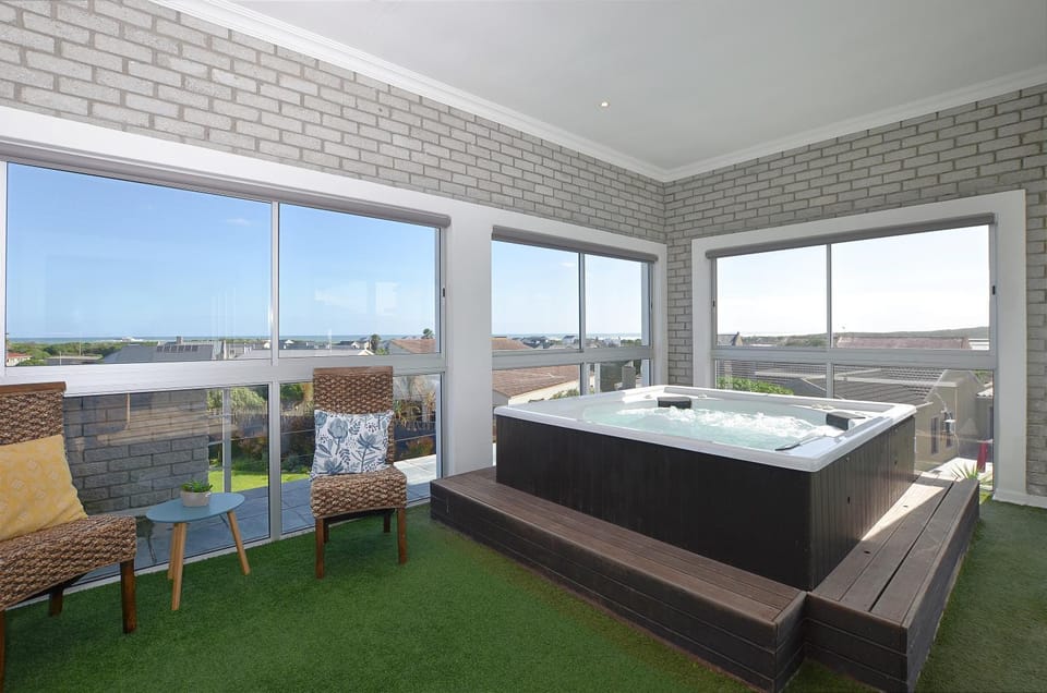 Hot Tub, Sea view