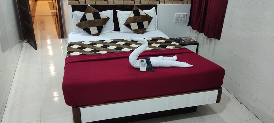 Hotel Metro Plaza Near BARC Hotel in Mumbai