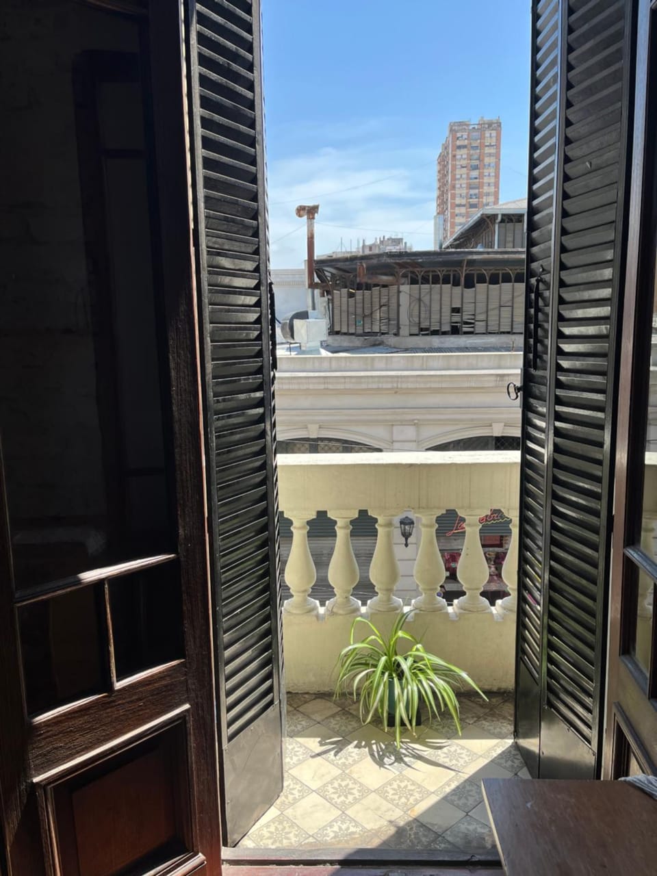 Property building, View (from property/room), Balcony/Terrace, Decorative detail, City view