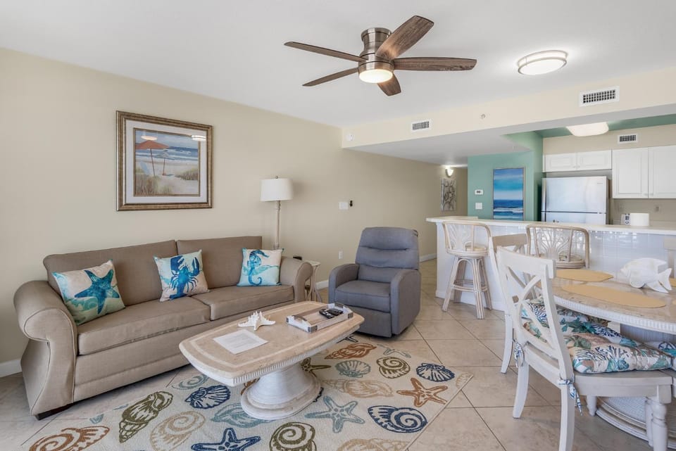 Pelican Isle 206 Apartment in Okaloosa Island