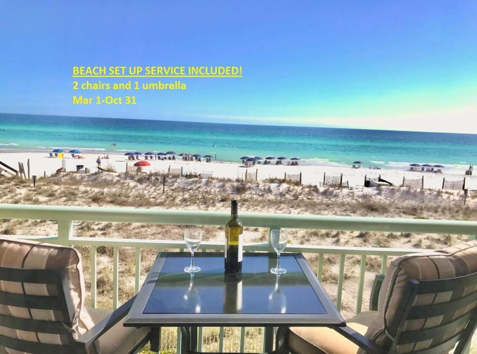 View (from property/room), Balcony/Terrace, Seating area, Beach, Sea view