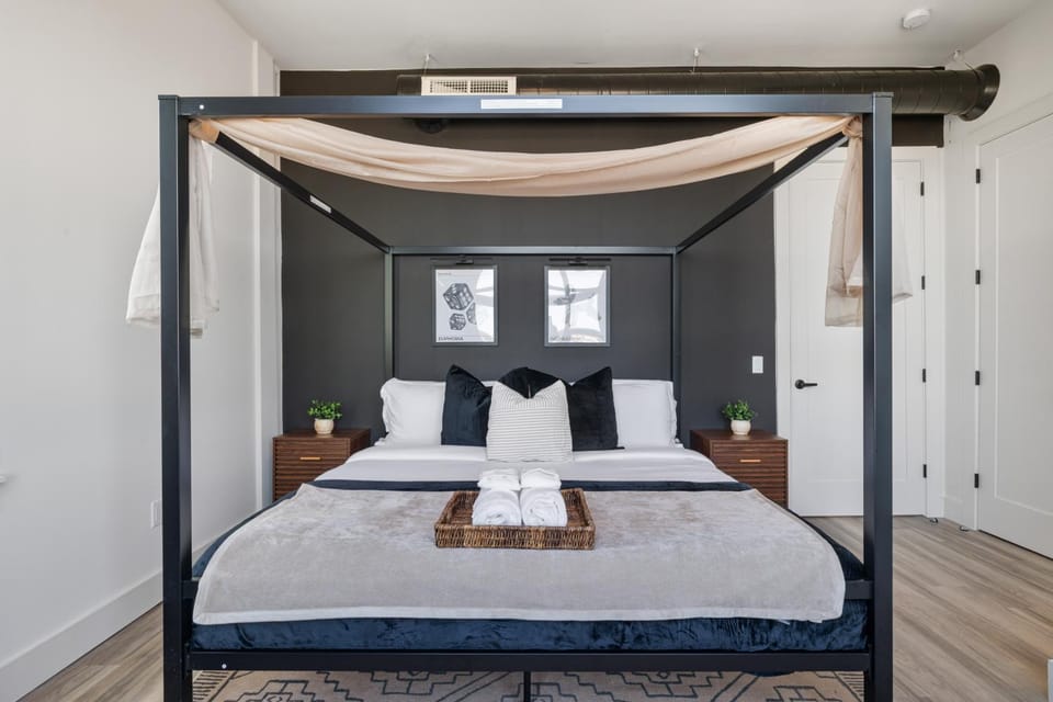 Bed, Bedroom