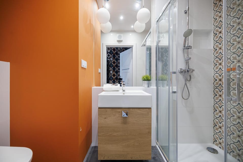 Shower, Bathroom