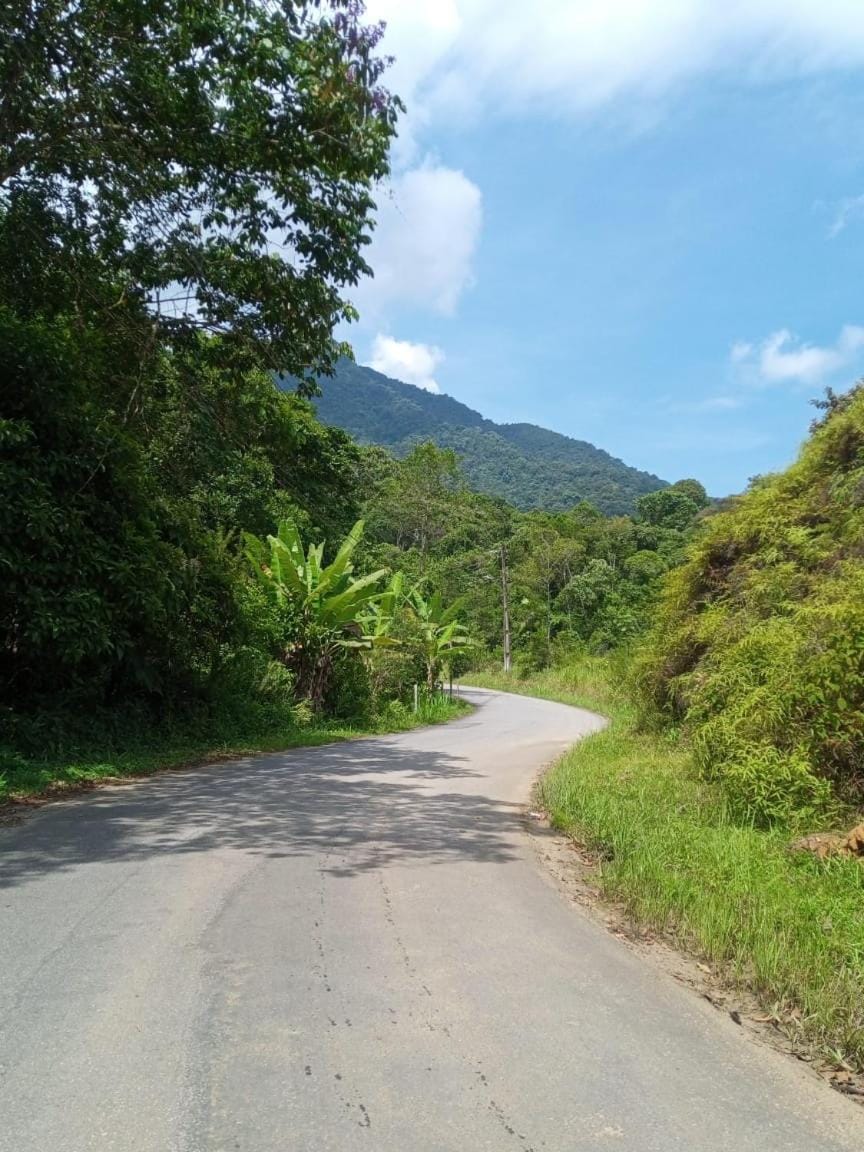 Neighbourhood, Natural landscape