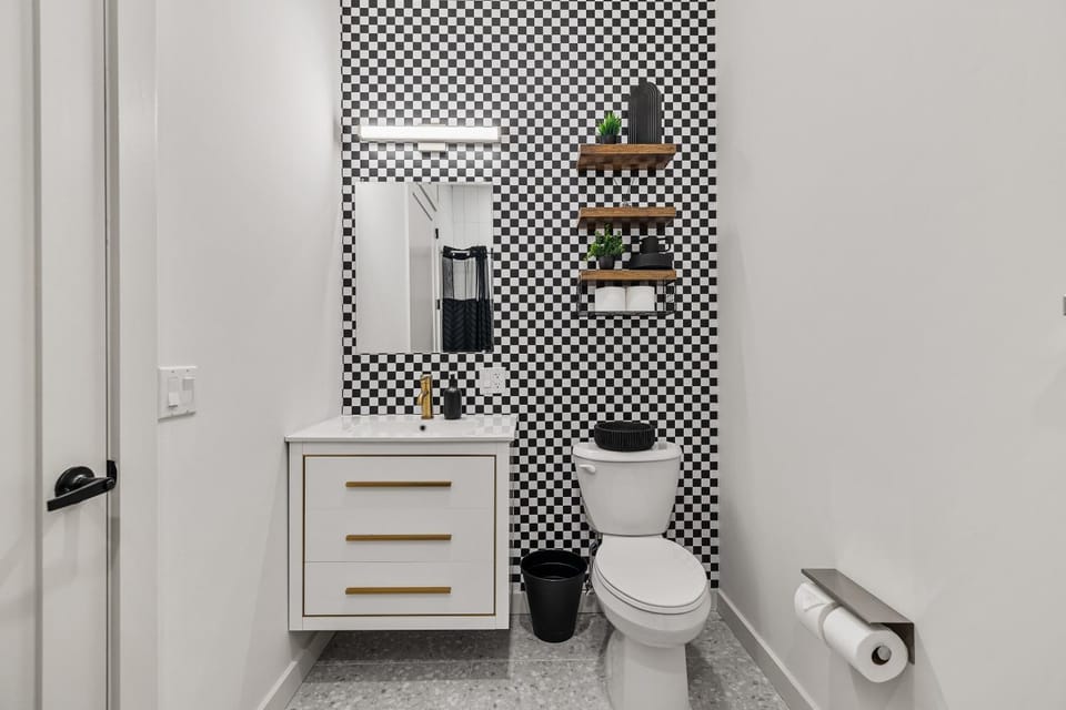 Toilet, Bathroom
