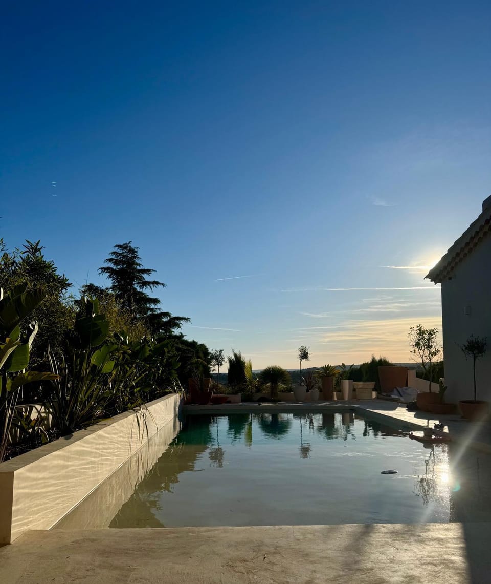 Éclat De Provence Villa de Luxe avec Vue Panoramique, Piscine & Proche Calanques Villa in Marseille