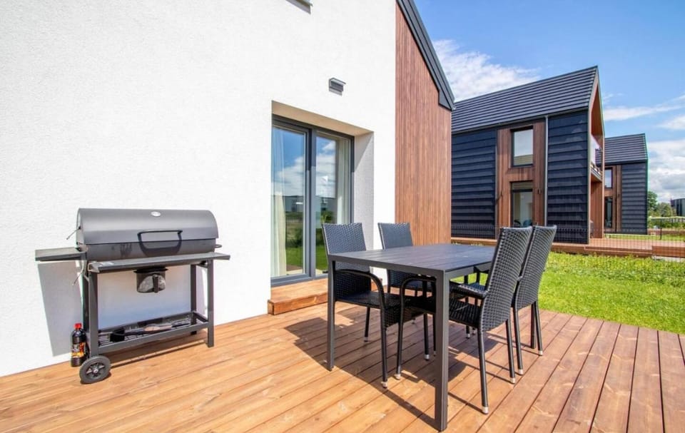Patio, Day, BBQ facilities, Garden, Balcony/Terrace, Dining area