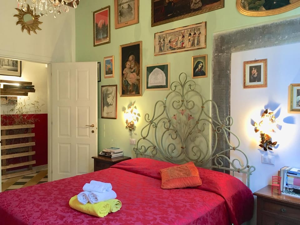 Other, Photo of the whole room, Decorative detail