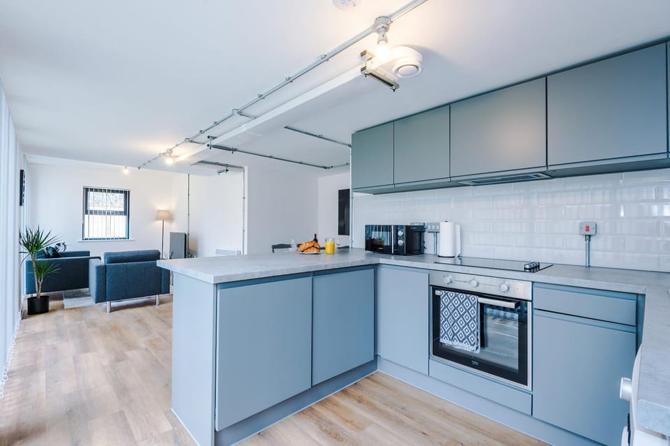 Home away from home just off Junction 21 of M6 Apartment in Warrington