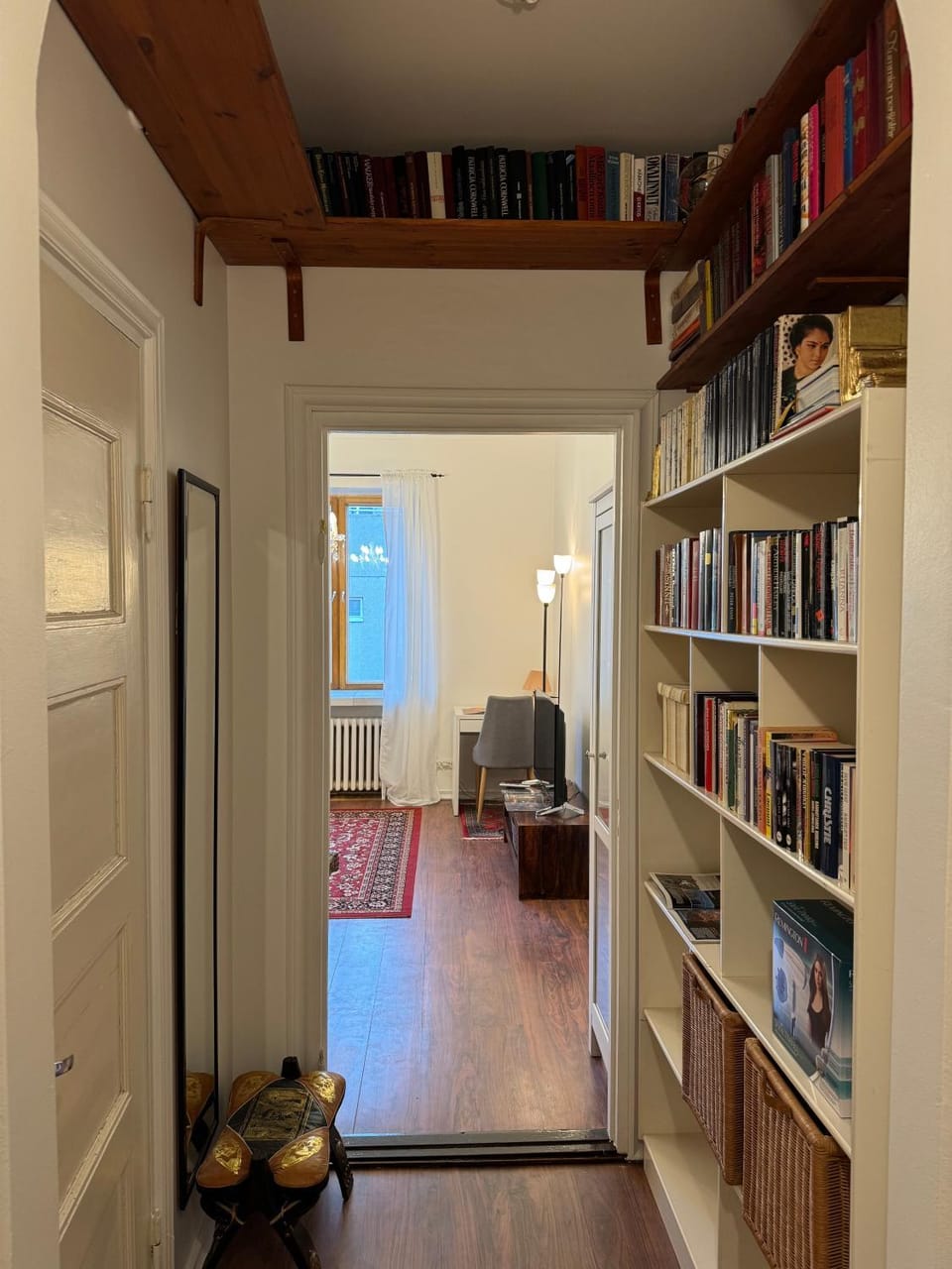 Library, Decorative detail
