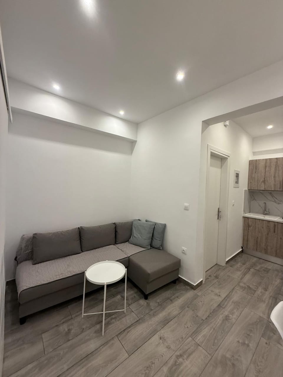 ATH Gray House Apartment in Athens