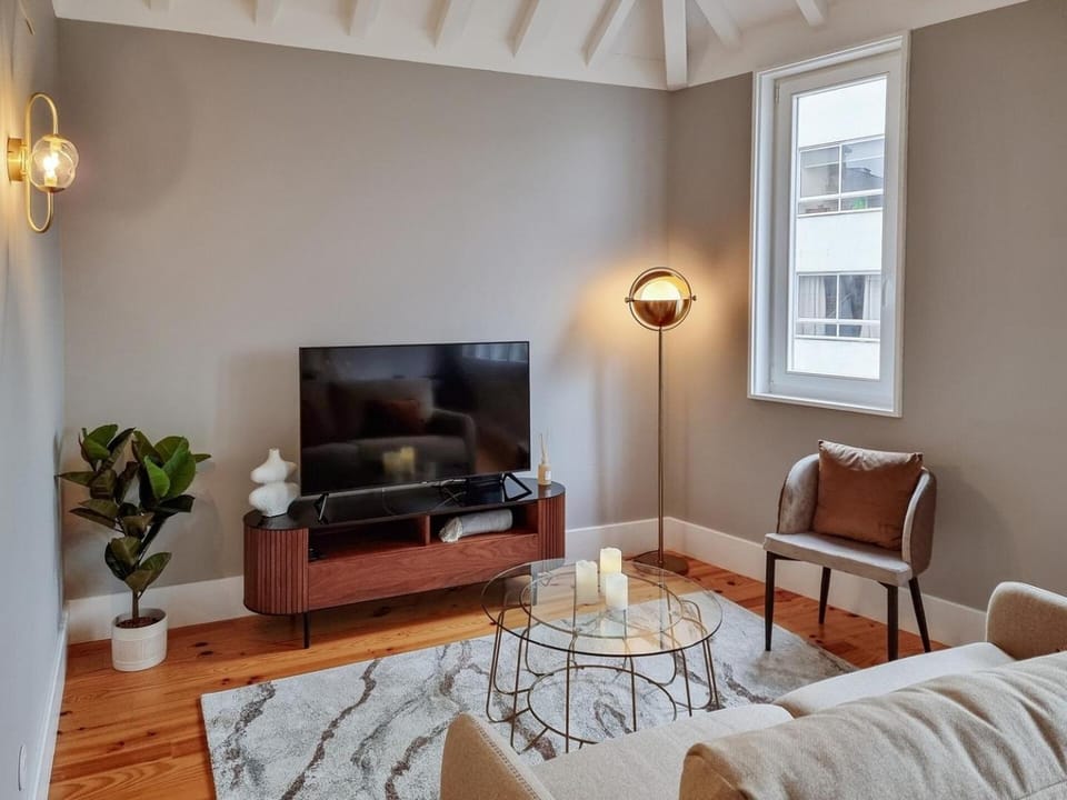 Charming loft with mezzanine in the city center Apartment in Porto