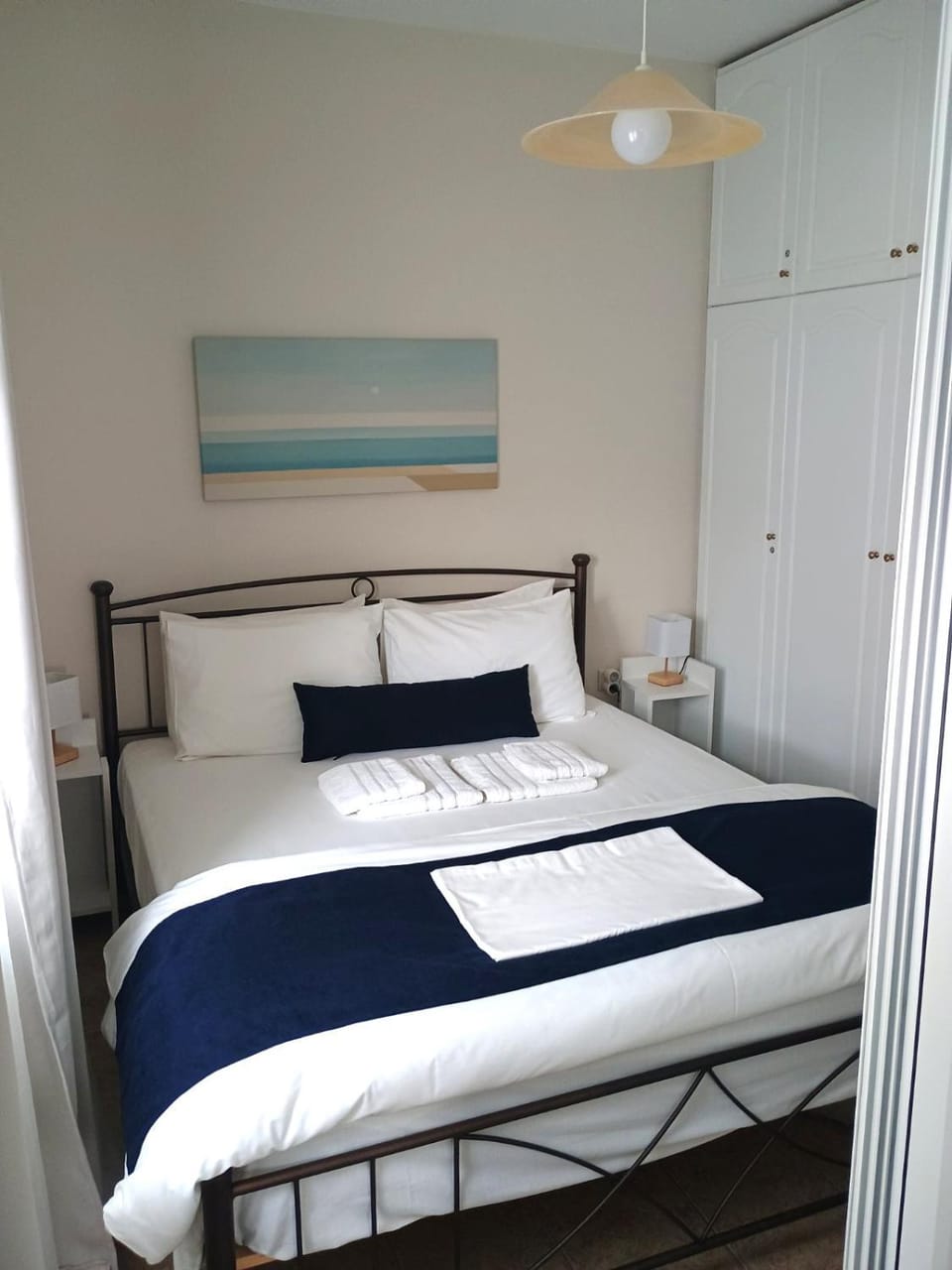 Bed, Photo of the whole room, Bedroom, wardrobe