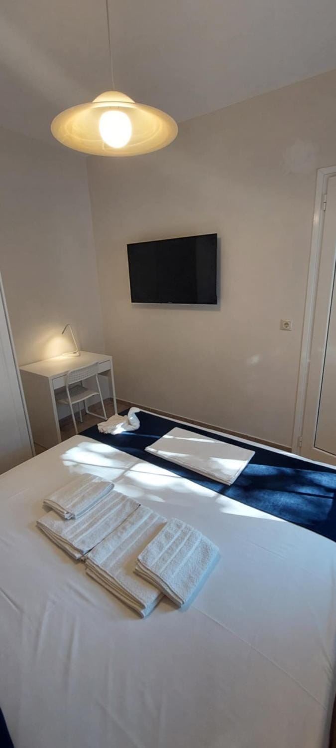 Bed, TV and multimedia