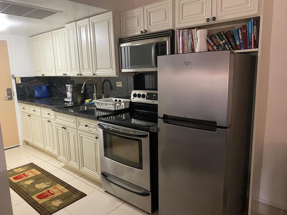 All you need around you Apartment hotel in Sunny Isles Beach